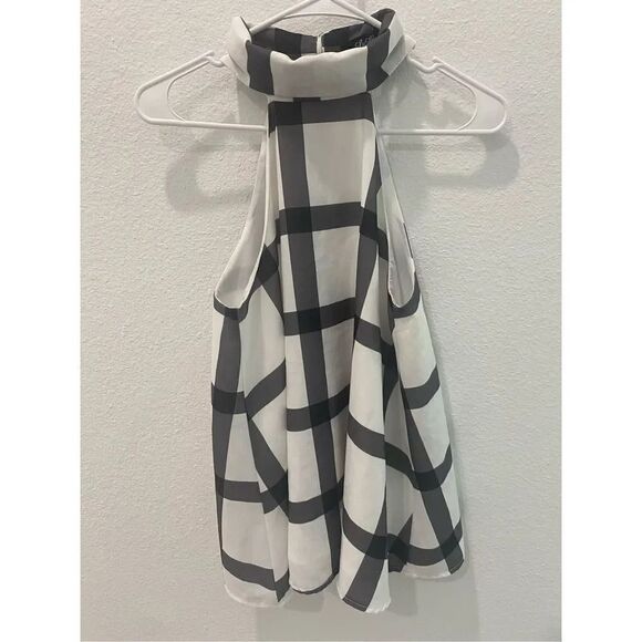 Lulu’s On Gridlock Ivory and Grey Print Top Size Small - Picture 4 of 8